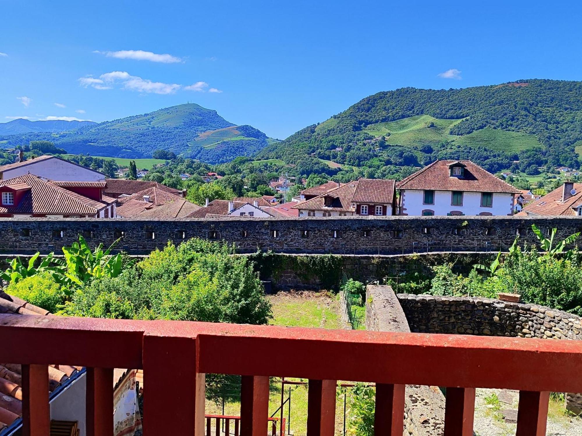 L'Auberge Du Pelerin - St Jean Pied De Port サン・ジャン・ピエ・ド・ポル 部屋 写真